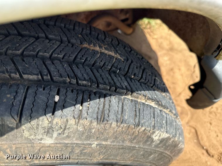 image for item ED5706 2001 Chevrolet Express 3500 van