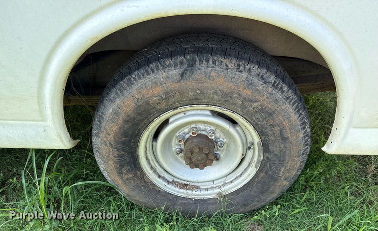 image for item ED5706 2001 Chevrolet Express 3500 van