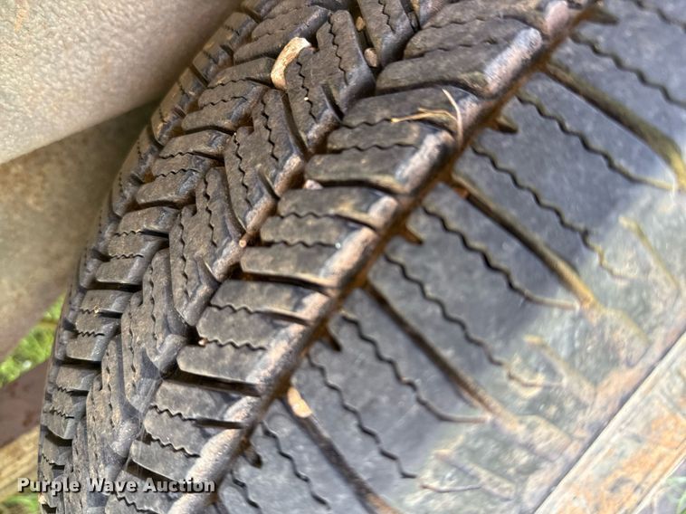 image for item ED5706 2001 Chevrolet Express 3500 van