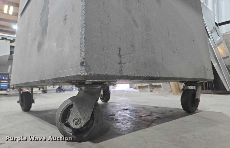 image for item EF1483 Rolling cart