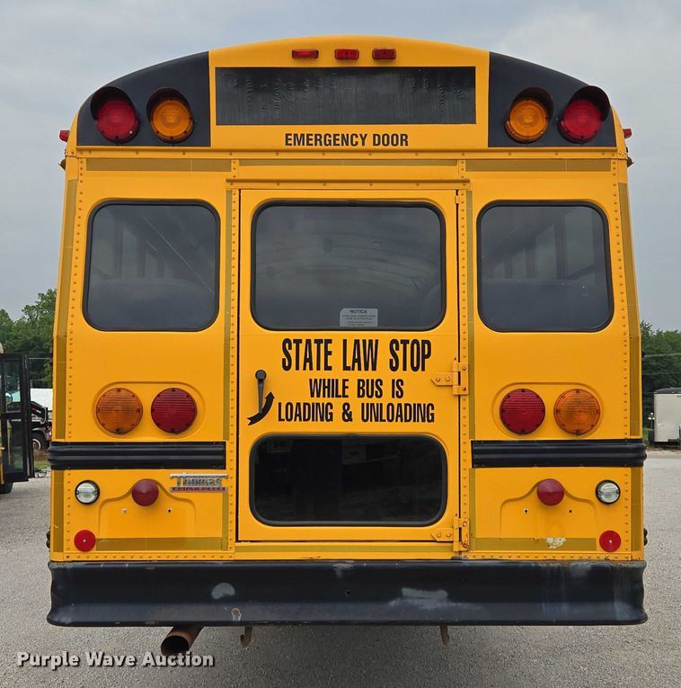 image for item EF1487 2006 Freightliner FS65 school bus