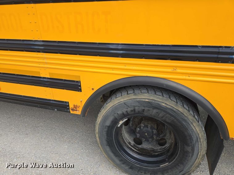 image for item EF1487 2006 Freightliner FS65 school bus