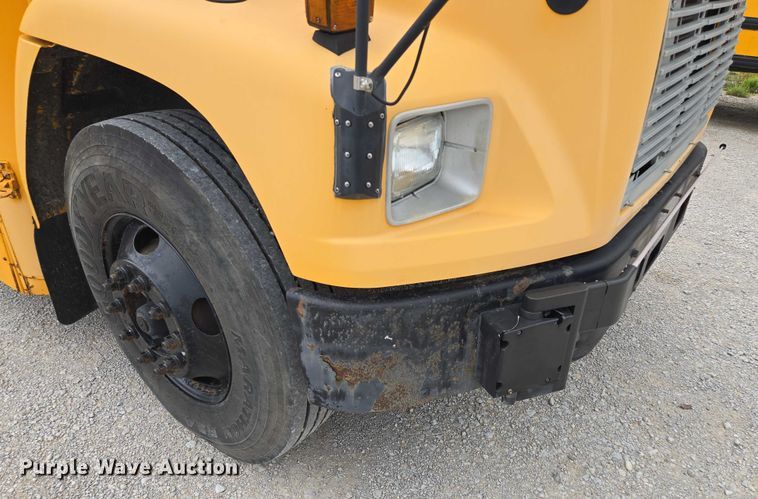 image for item EF1487 2006 Freightliner FS65 school bus