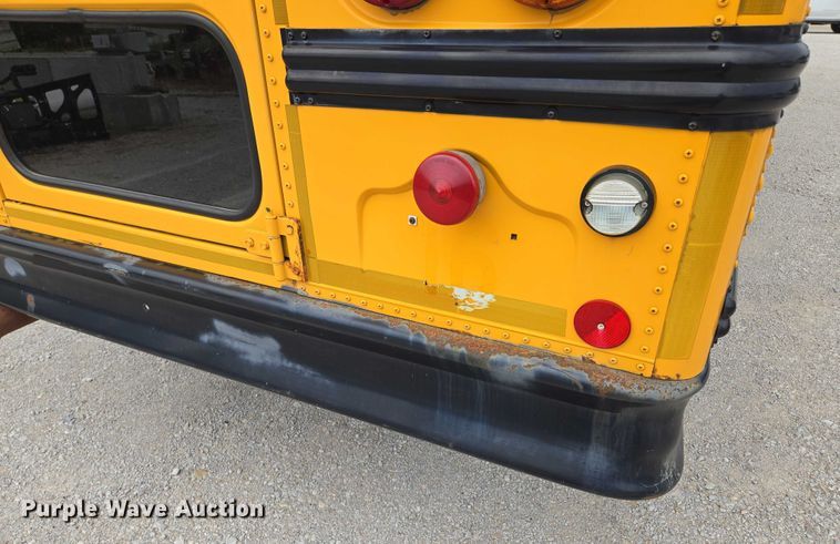 image for item EF1487 2006 Freightliner FS65 school bus