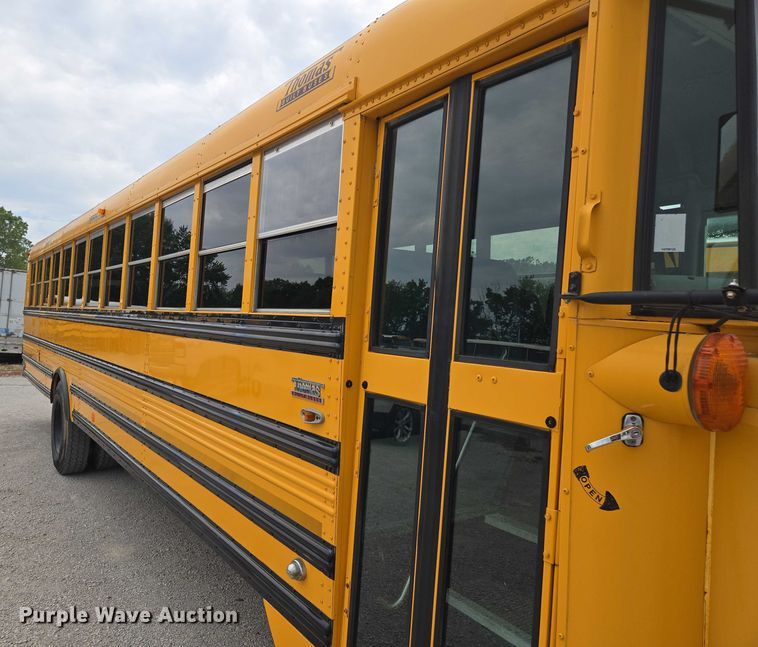 image for item EF1487 2006 Freightliner FS65 school bus