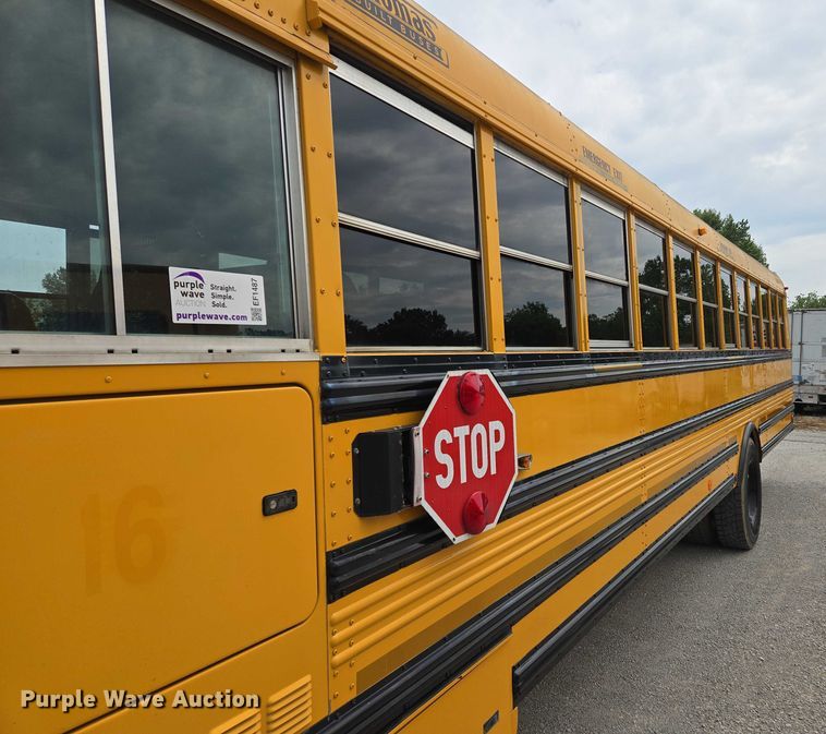 image for item EF1487 2006 Freightliner FS65 school bus