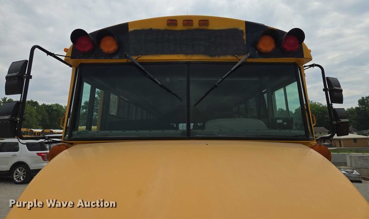 image for item EF1487 2006 Freightliner FS65 school bus