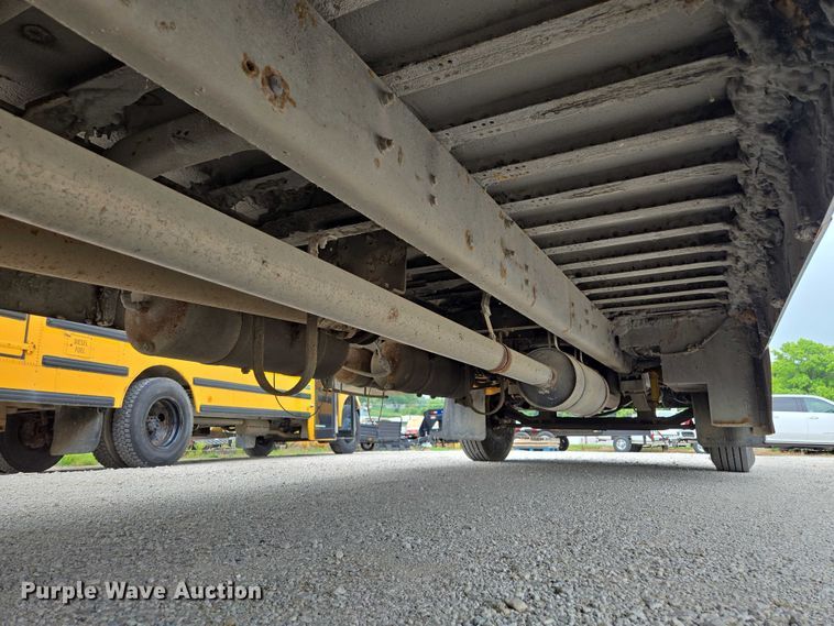 image for item EF1487 2006 Freightliner FS65 school bus