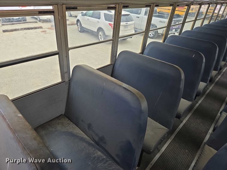 image for item EF1487 2006 Freightliner FS65 school bus