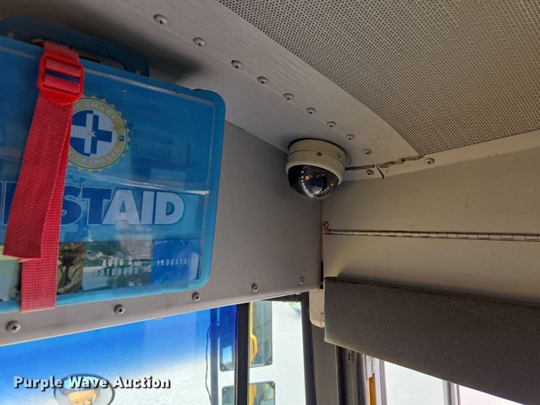 image for item EF1487 2006 Freightliner FS65 school bus