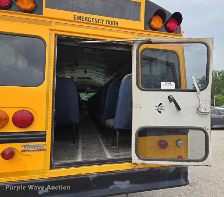 image for item EF1487 2006 Freightliner FS65 school bus