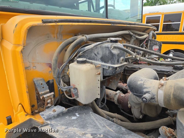 image for item EF1487 2006 Freightliner FS65 school bus