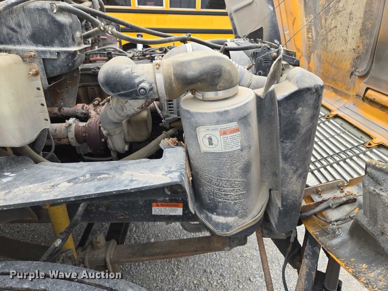 image for item EF1487 2006 Freightliner FS65 school bus