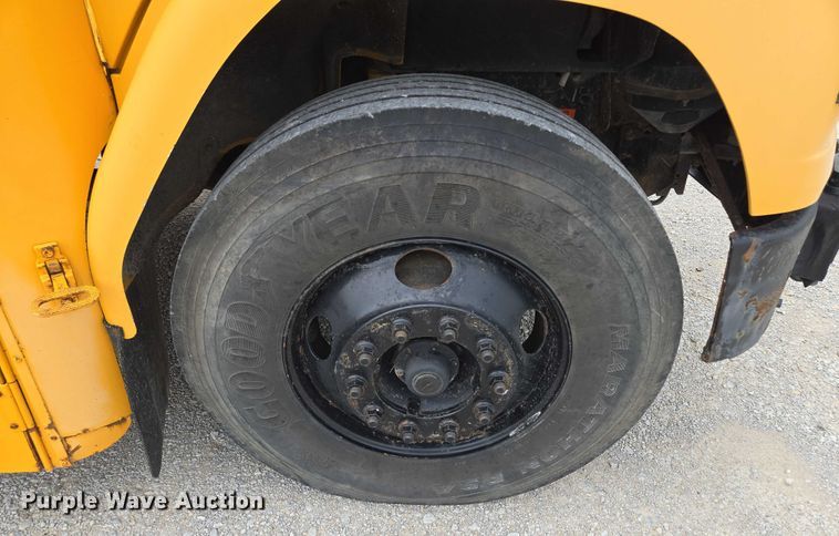 image for item EF1487 2006 Freightliner FS65 school bus