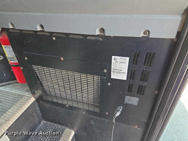 image for item EF1488 2005 IC PB105 school bus