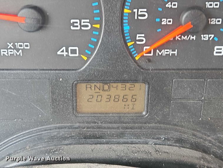 image for item EF1488 2005 IC PB105 school bus