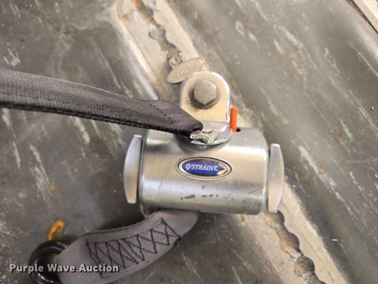 image for item EF1488 2005 IC PB105 school bus