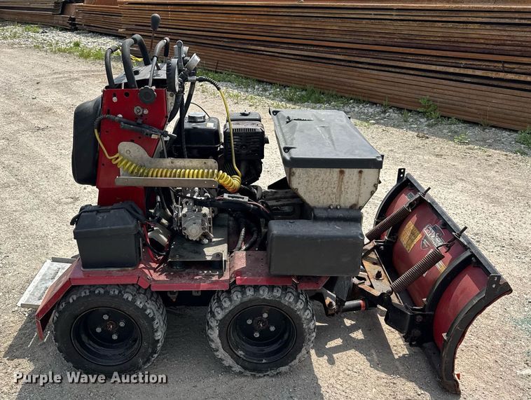 image for item EF1995 2020 Boss SNR24001 snow pusher