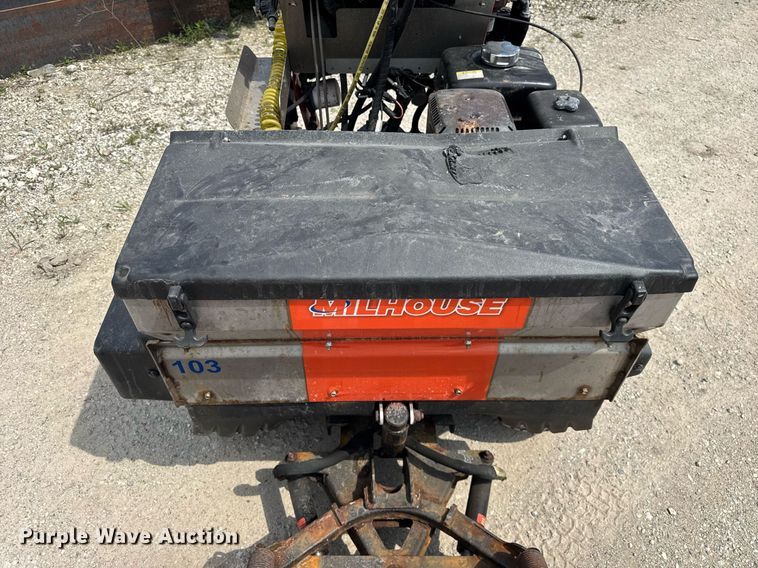 image for item EF1995 2020 Boss SNR24001 snow pusher