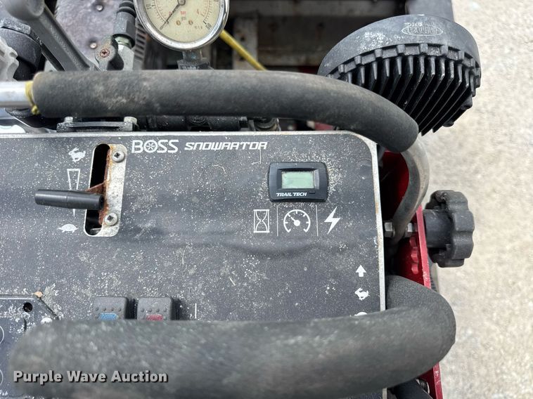 image for item EF1995 2020 Boss SNR24001 snow pusher