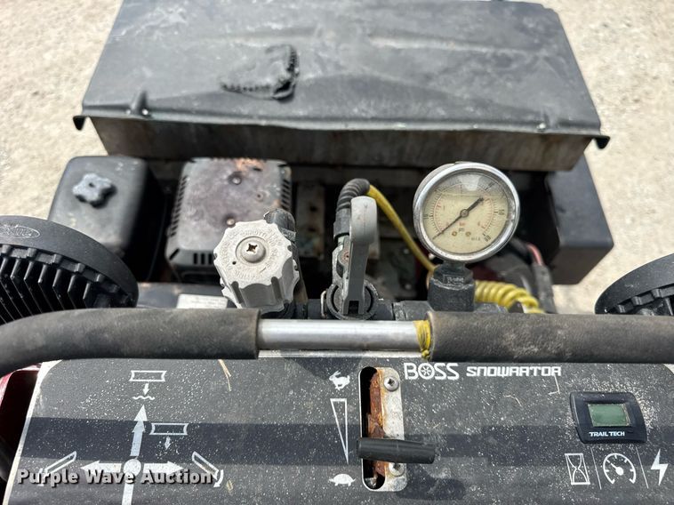 image for item EF1995 2020 Boss SNR24001 snow pusher