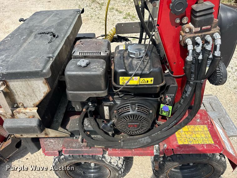 image for item EF1995 2020 Boss SNR24001 snow pusher