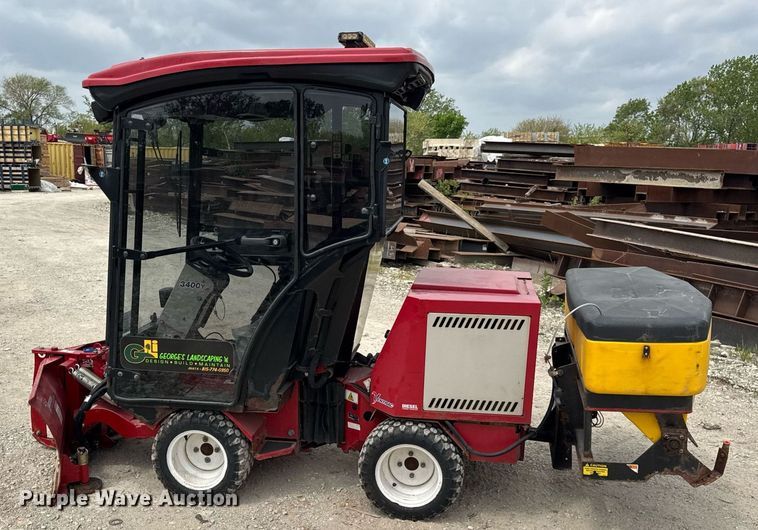 image for item EF1996 Ventrac 3400Y municipal tractor