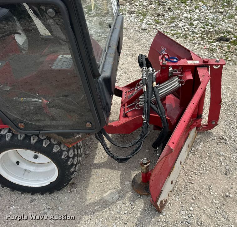 image for item EF1996 Ventrac 3400Y municipal tractor