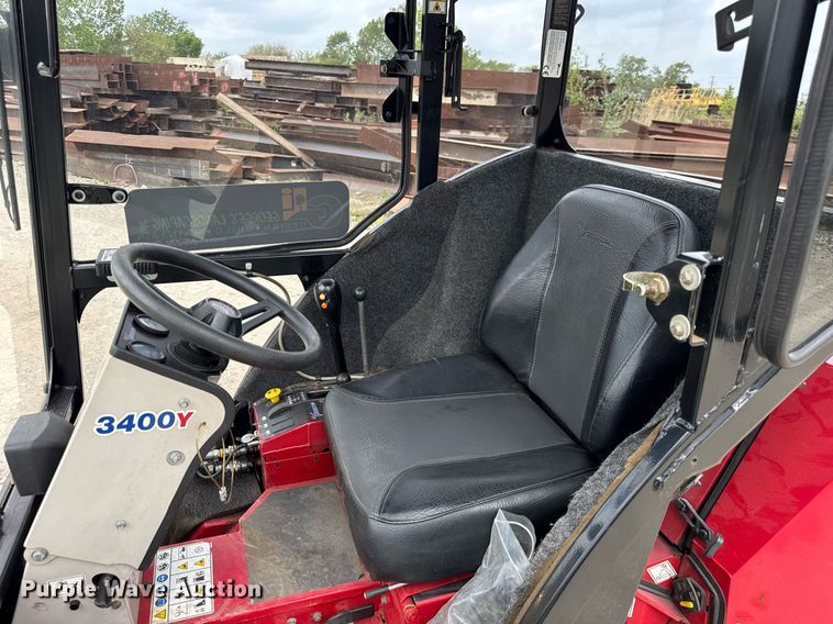 image for item EF1996 Ventrac 3400Y municipal tractor