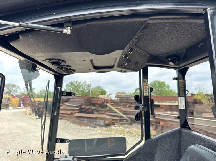 image for item EF1996 Ventrac 3400Y municipal tractor