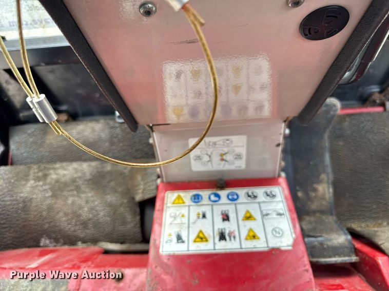 image for item EF1996 Ventrac 3400Y municipal tractor