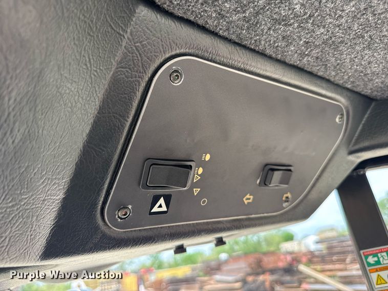 image for item EF1996 Ventrac 3400Y municipal tractor