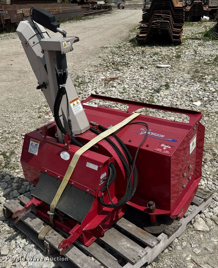 image for item EF1996 Ventrac 3400Y municipal tractor
