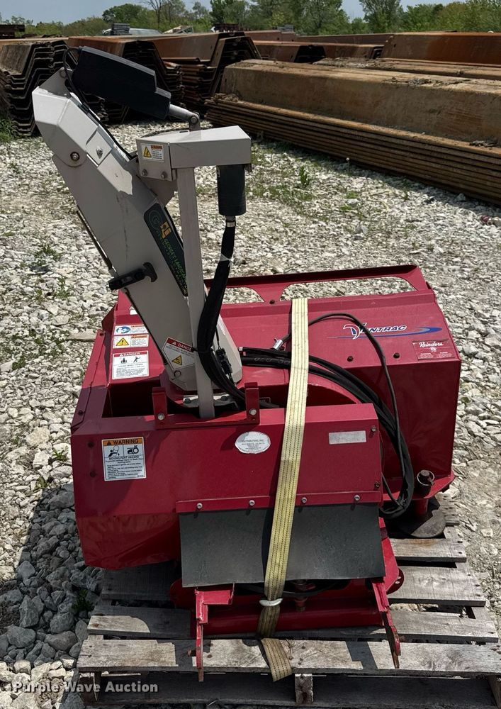 image for item EF1996 Ventrac 3400Y municipal tractor