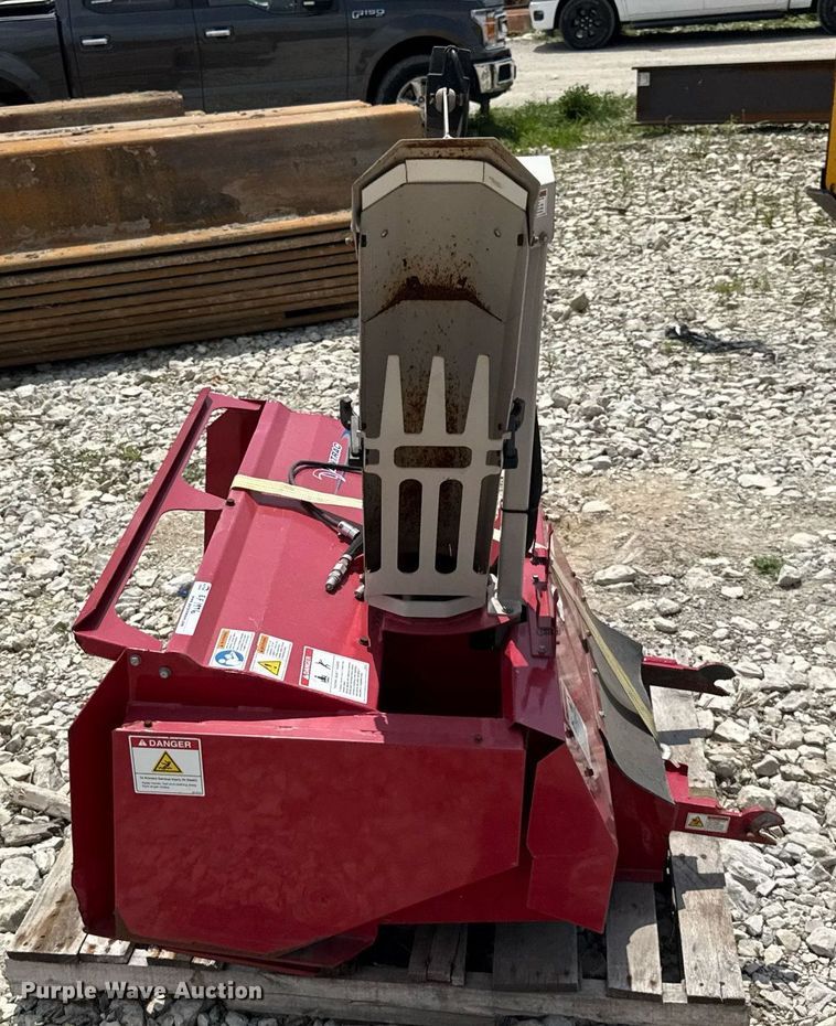 image for item EF1996 Ventrac 3400Y municipal tractor