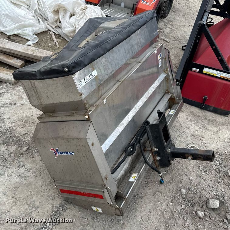 image for item EF1996 Ventrac 3400Y municipal tractor