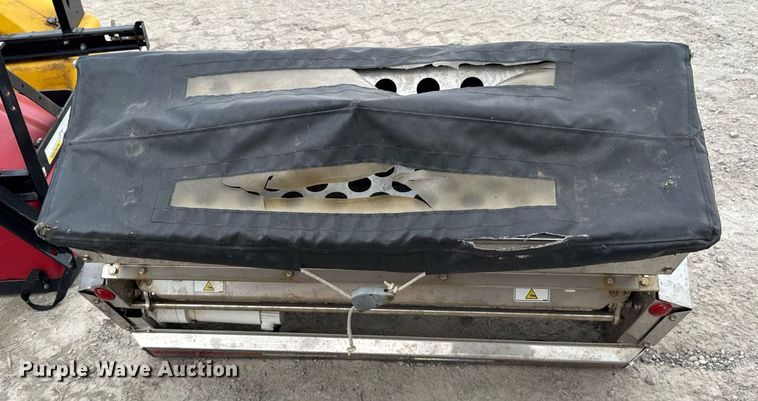 image for item EF1996 Ventrac 3400Y municipal tractor