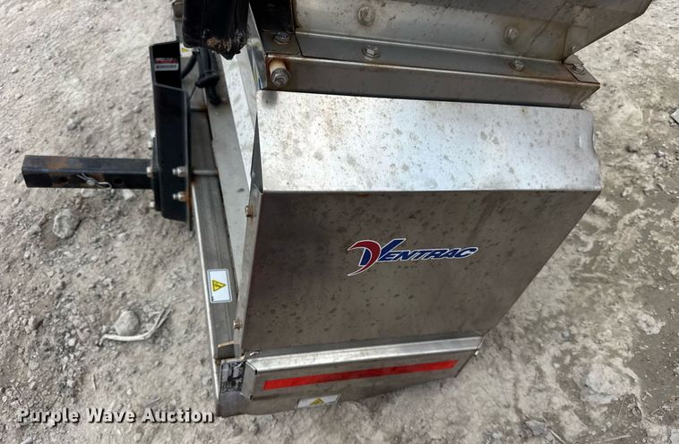 image for item EF1996 Ventrac 3400Y municipal tractor