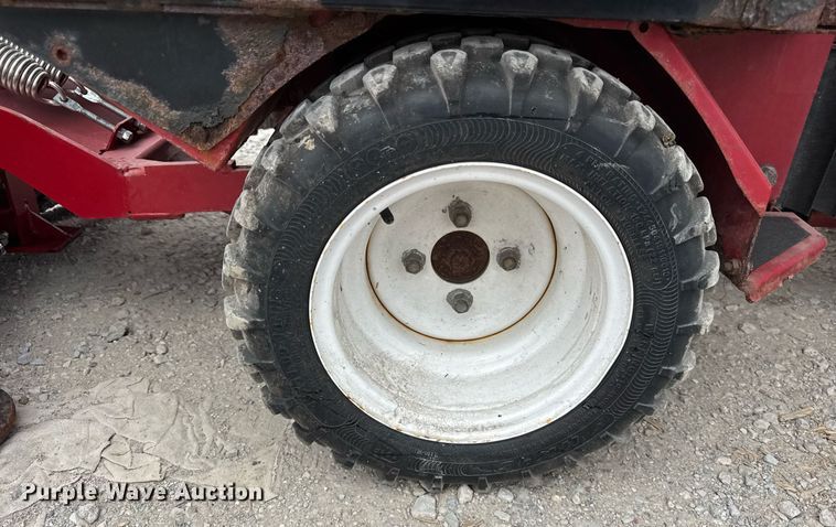 image for item EF1996 Ventrac 3400Y municipal tractor