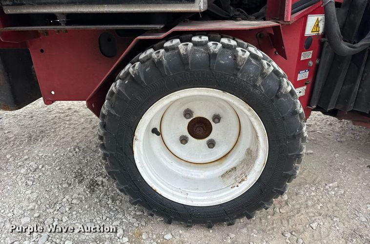 image for item EF1996 Ventrac 3400Y municipal tractor