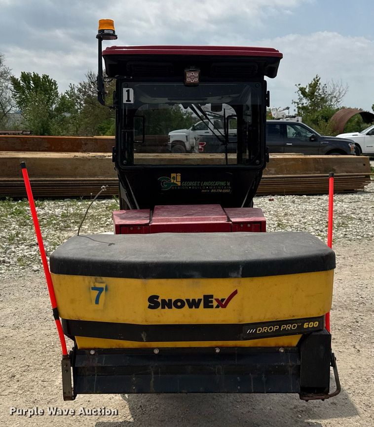 image for item EF1997 Ventrac 3400Y municipal tractor