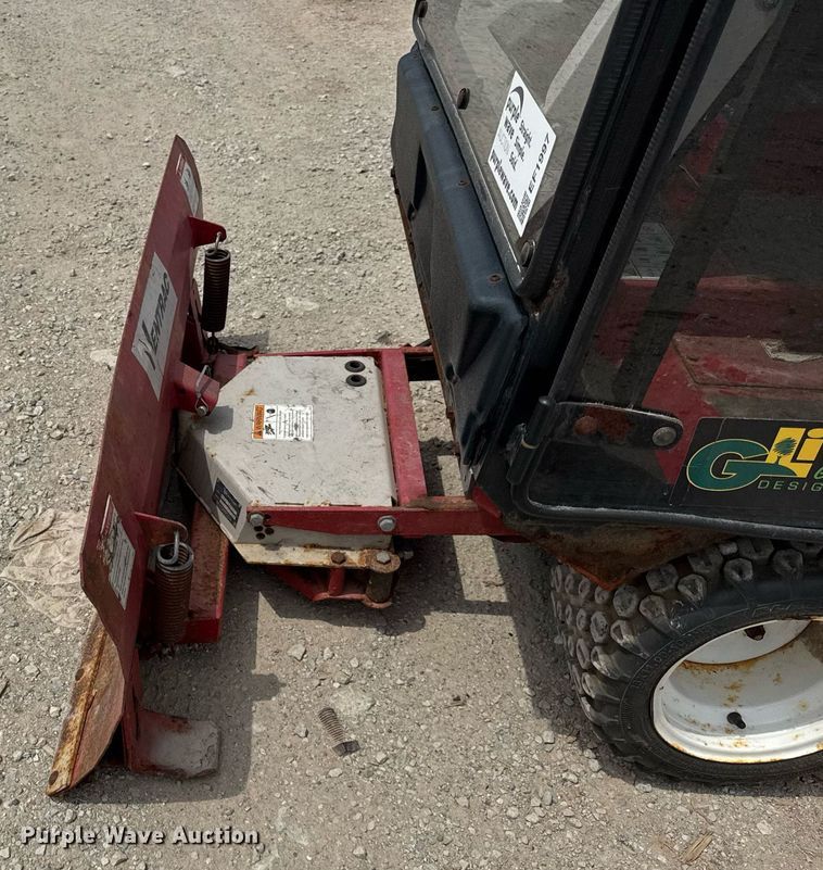 image for item EF1997 Ventrac 3400Y municipal tractor