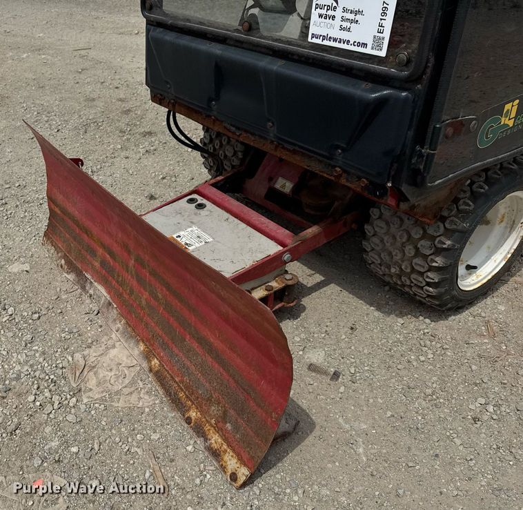 image for item EF1997 Ventrac 3400Y municipal tractor