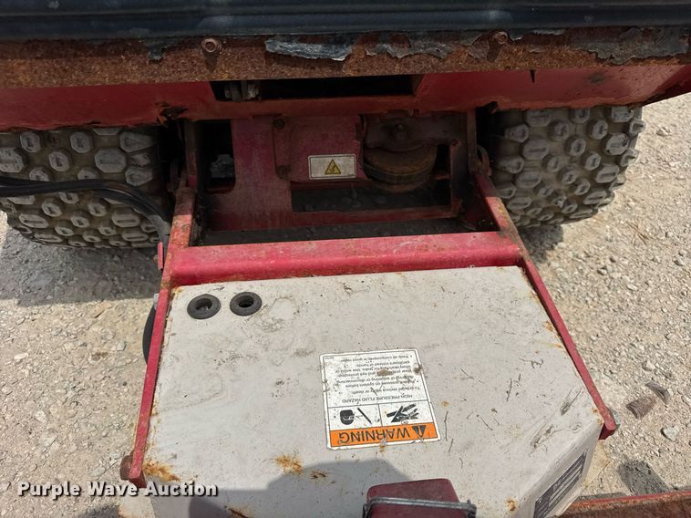 image for item EF1997 Ventrac 3400Y municipal tractor