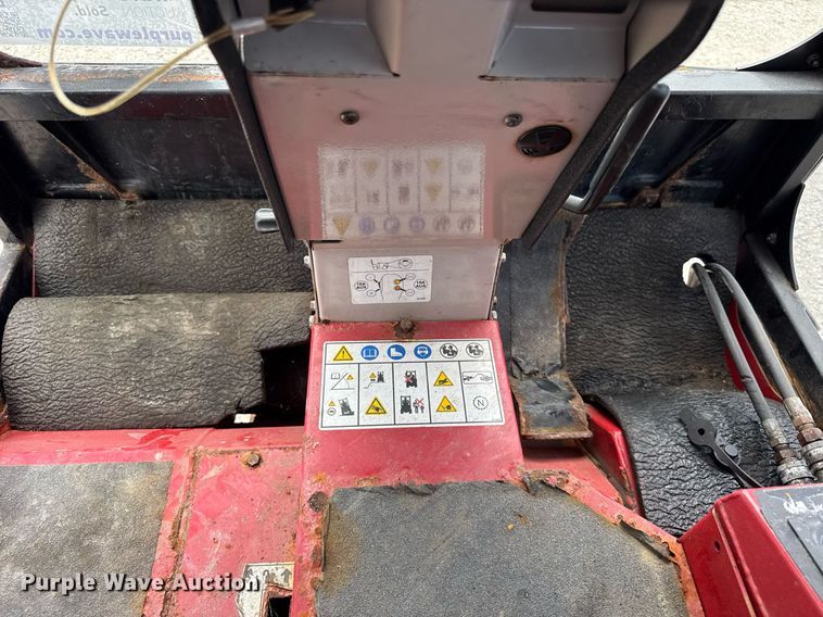 image for item EF1997 Ventrac 3400Y municipal tractor