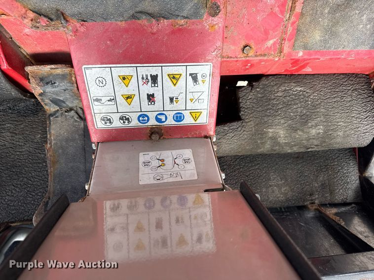 image for item EF1997 Ventrac 3400Y municipal tractor