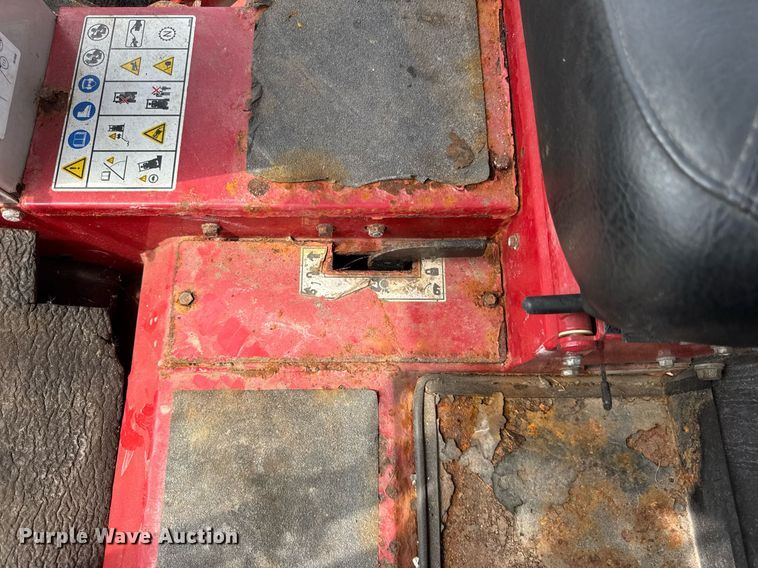 image for item EF1997 Ventrac 3400Y municipal tractor