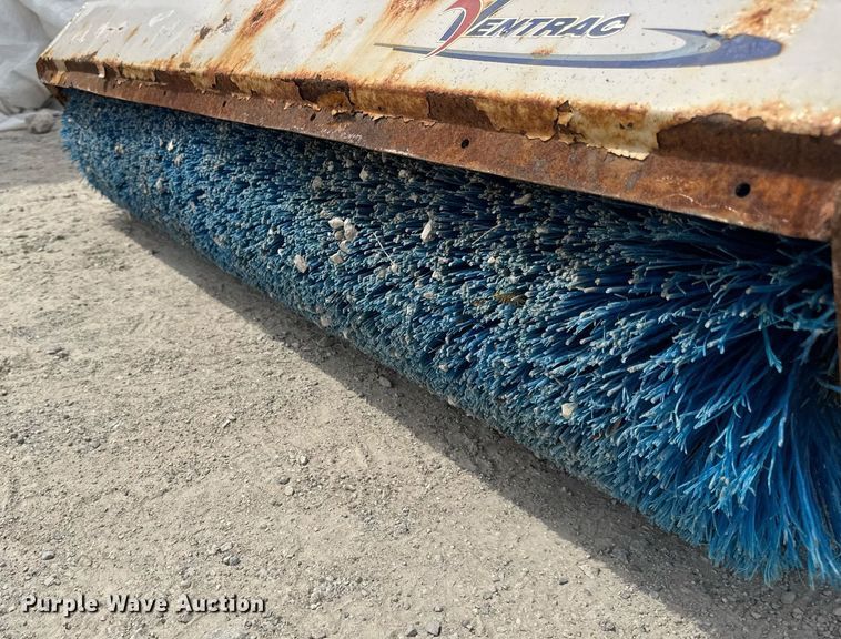 image for item EF1997 Ventrac 3400Y municipal tractor