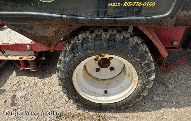 image for item EF1997 Ventrac 3400Y municipal tractor