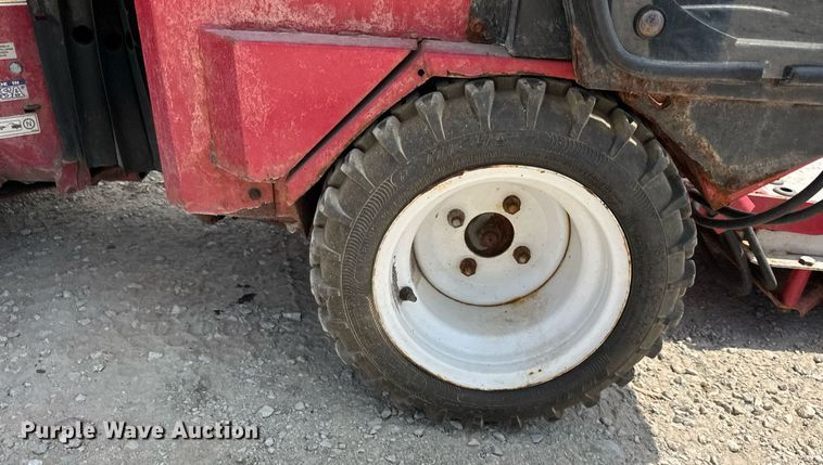 image for item EF1997 Ventrac 3400Y municipal tractor